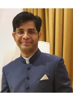Dr.Bineet Sinha